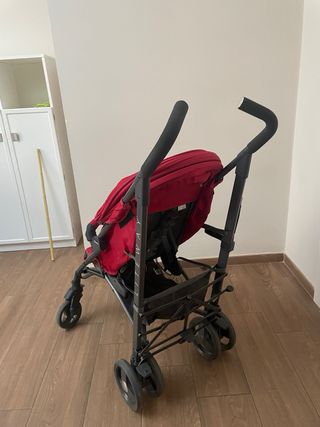 Carrito de bebé Chicco rojo