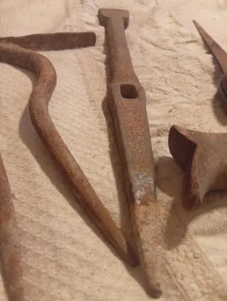 Set antichi attrezzi da lavoro