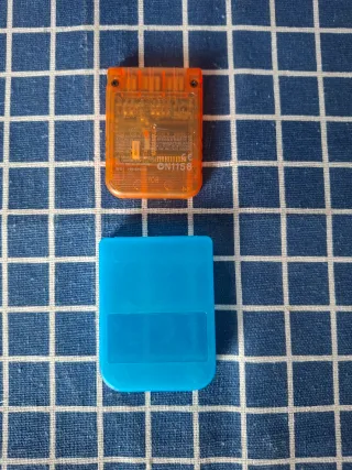 PS1 ORIGINAL MEMORY CARD +FUNDA