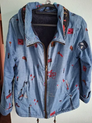 Chaqueta vaquera con estampado