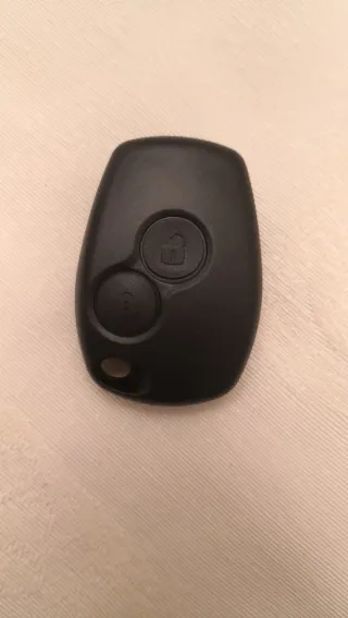 Carcasa Llave Renault. Varios modelos. Negra.