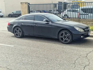 Cambio o vendo Mercedes-Benz Clase CLS 2004 ECO