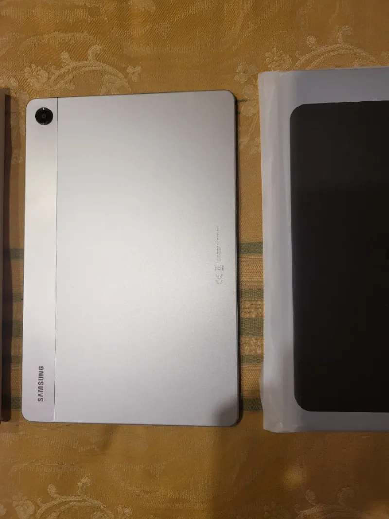Samsung Galaxy Tab A9+ 64GB + funda afbeelding 2