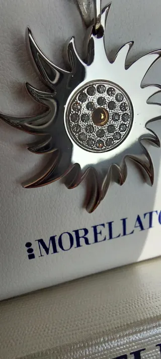 collana con ciondolo sole brillantini Morellato