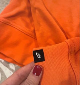 Sudadera Nike con capucha naranja