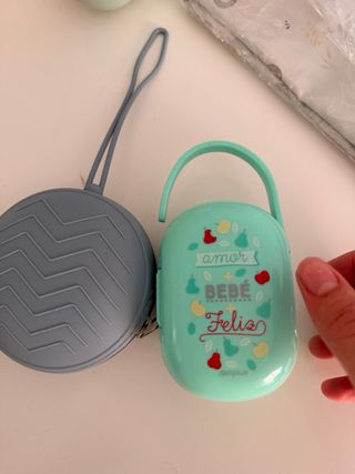 Lote Bebé: Casco, Biberón y Accesorios