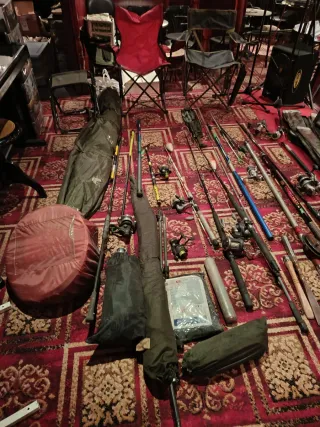 Pack de pesca con cañas y carretes