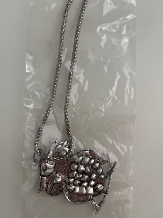 Collar de búho con piedras