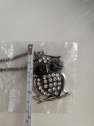Collar de búho con piedras