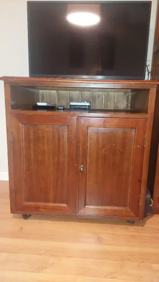 Mueble TV madera marrón