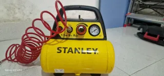 Compresor Stanley Amarillo
