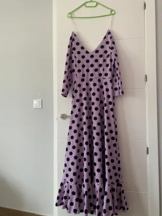 Traje de Flamenco Morado con Lunares Negros