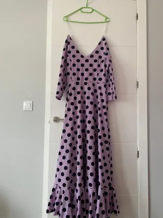 Traje de Flamenco Morado con Lunares Negros