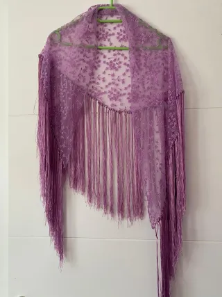 Traje de Flamenco Morado con Lunares Negros