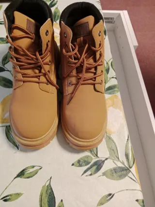 Botas de trabajo color camel