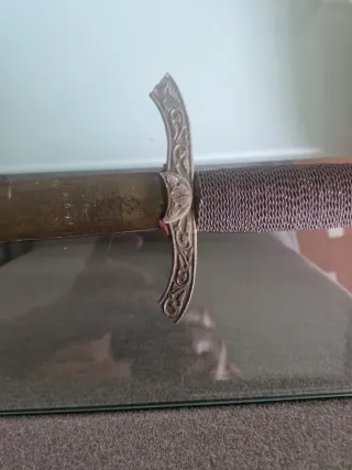 Espada antigua decorativa