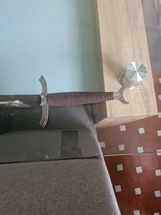 Espada antigua decorativa