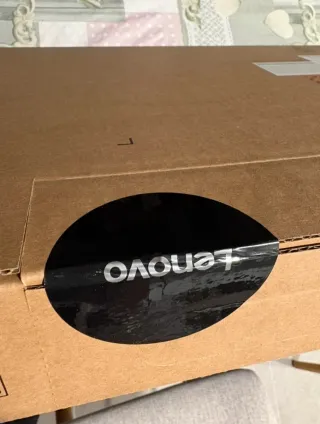 Portátil Lenovo Precintado