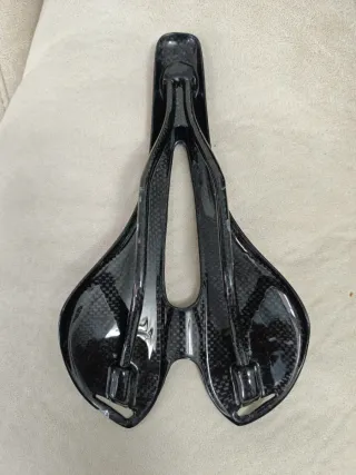 Sillín Bici Carretera KOCEFLO Rojo Carbono