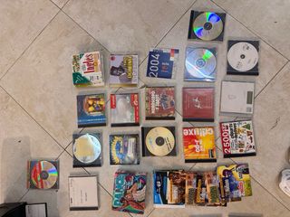 Archivador CDs/DVDs + Lote CDs Antiguos