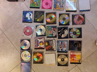Archivador CDs/DVDs + Lote CDs Antiguos