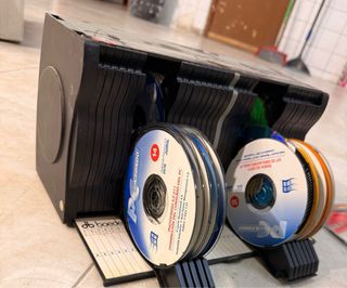 Archivador CDs/DVDs + Lote CDs Antiguos
