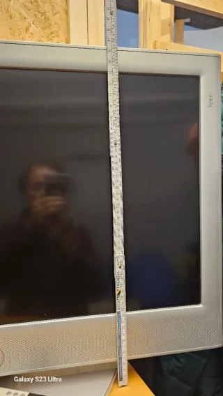 Televisor Loewe Plata y Negro