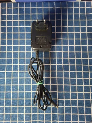 MEGADRIVE 2 ORIGINAL CARGADOR ENCHUFE OFICIAL