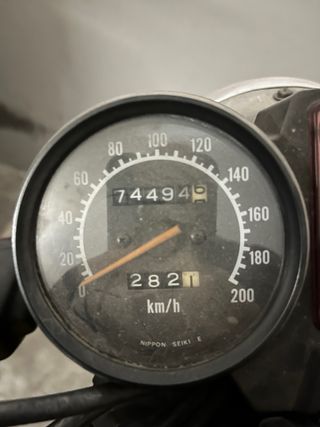 Suzuki GSX 400 E Amarilla