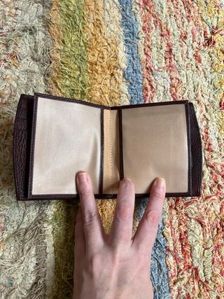 Cartera Feather Touch Piel Marrón Oscuro