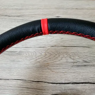 Volante OMP Negro Piel Rojo