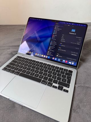 MacBook Air M4 512GB/24GB
