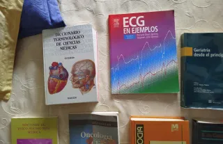 Lote de libros de medicina