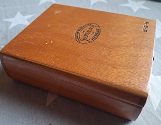 Scatola vuota di sigari Partagas 898