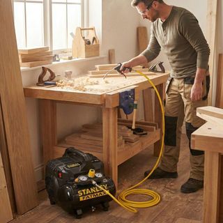 - Stanley FATMAX Compressor DST 101/8/6 FMXCM00