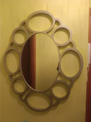 Espejo decorativo plateado