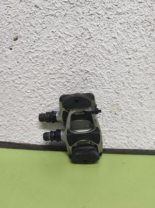 Pedales automáticos bicicleta carretera tipo Look