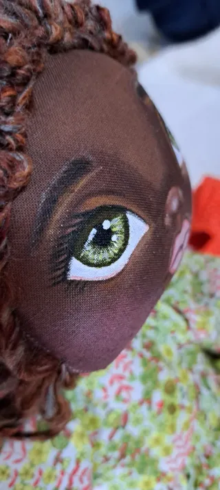 Muñeca de tela artesanal