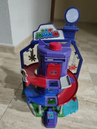 Base PJ Masks con vehículos