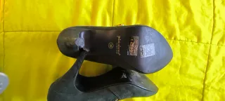 Botines verdes tacón con cremallera