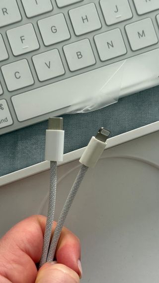 Apple Magic Keyboard (A2450) QWERTY Inglés NUEVO