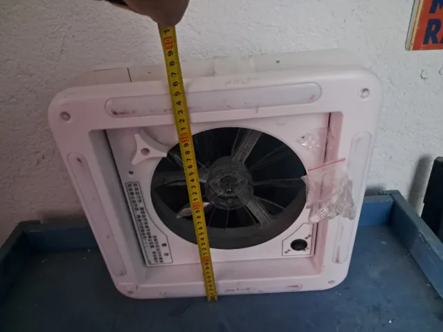 Claraboya para caravana