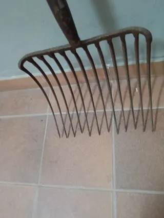 Horca de 12 púas antiguo