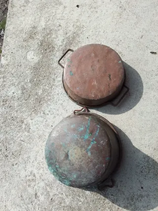 Pentole in rame antiche