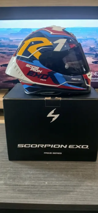 Casco Scorpion R1 Air Evo 2 solo hoy