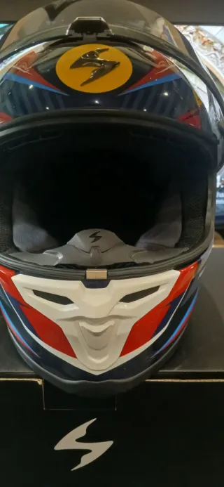 Casco Scorpion R1 Air Evo 2 solo hoy