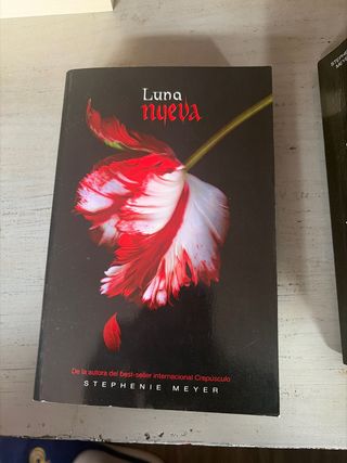 Luna nueva (Saga Crepúsculo 2)