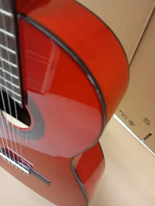 Guitarra Flamenca Roja Ciprés Laminado