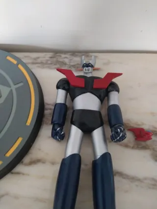 Figura Mazinger Z PVC con peana