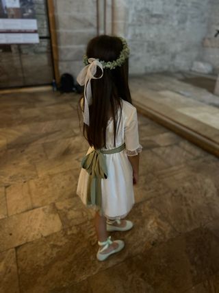 Vestido niña arras talla 6. Usado una vez.